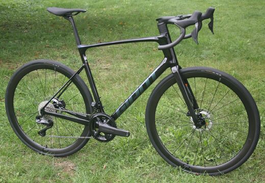 Giant 24 Defy Advanced Pro 0 Di2 2.JPG