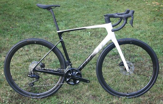 Giant 24 Defy Advanced Pro 1 1.JPG